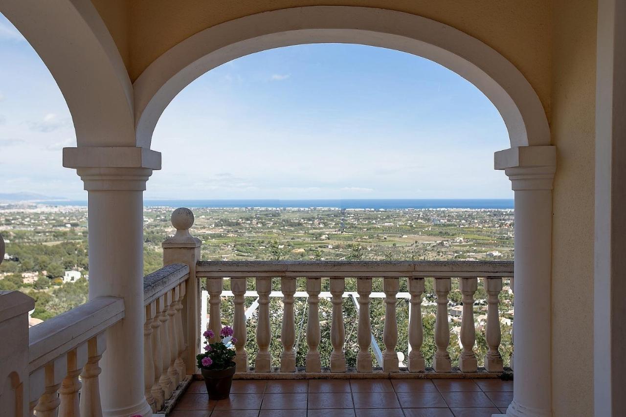 Amanda: 4 Bedroom With Stunning Views *